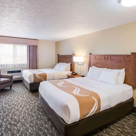 Quality Inn & Suites コー・ダリーン エクステリア 写真