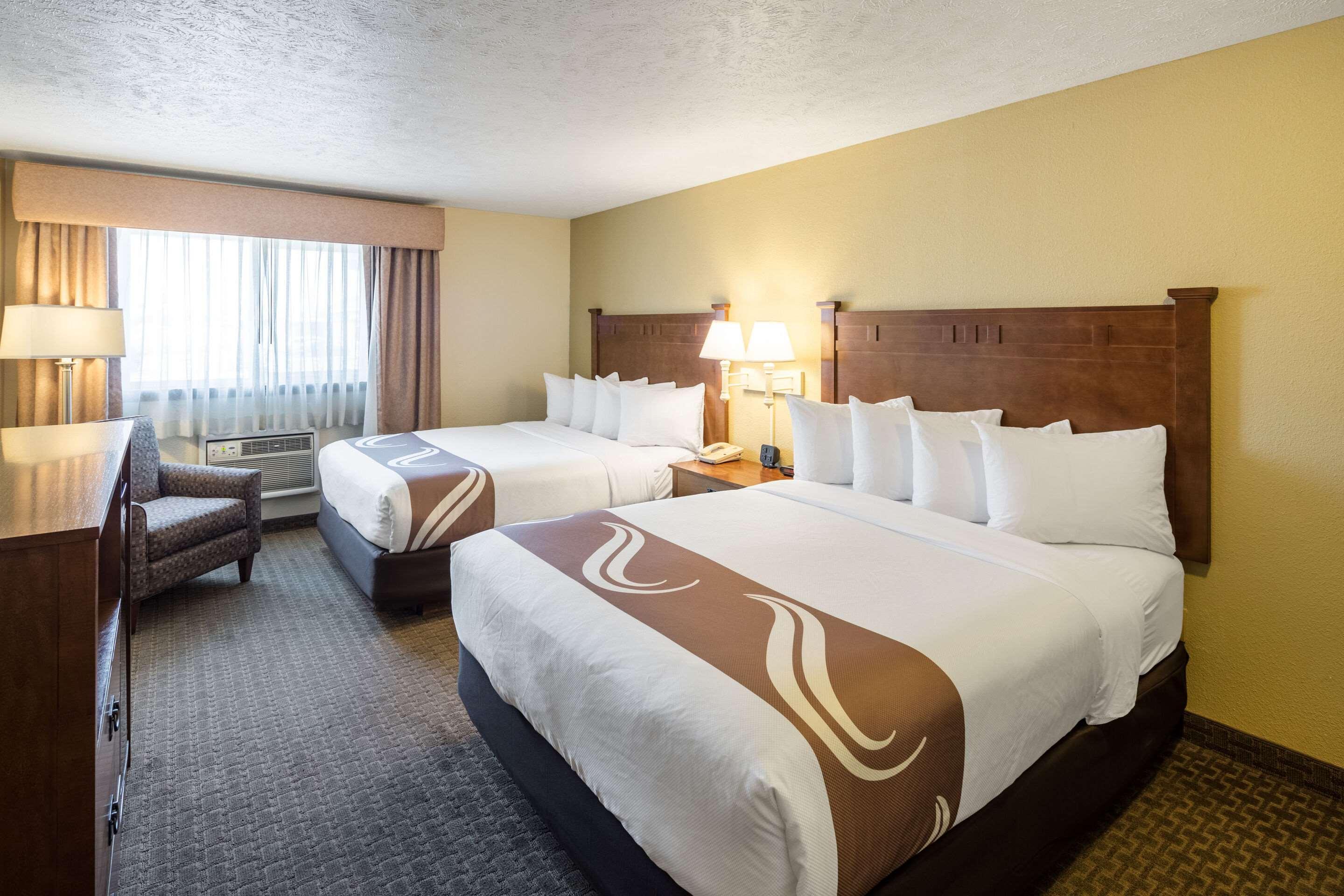 Quality Inn & Suites コー・ダリーン エクステリア 写真