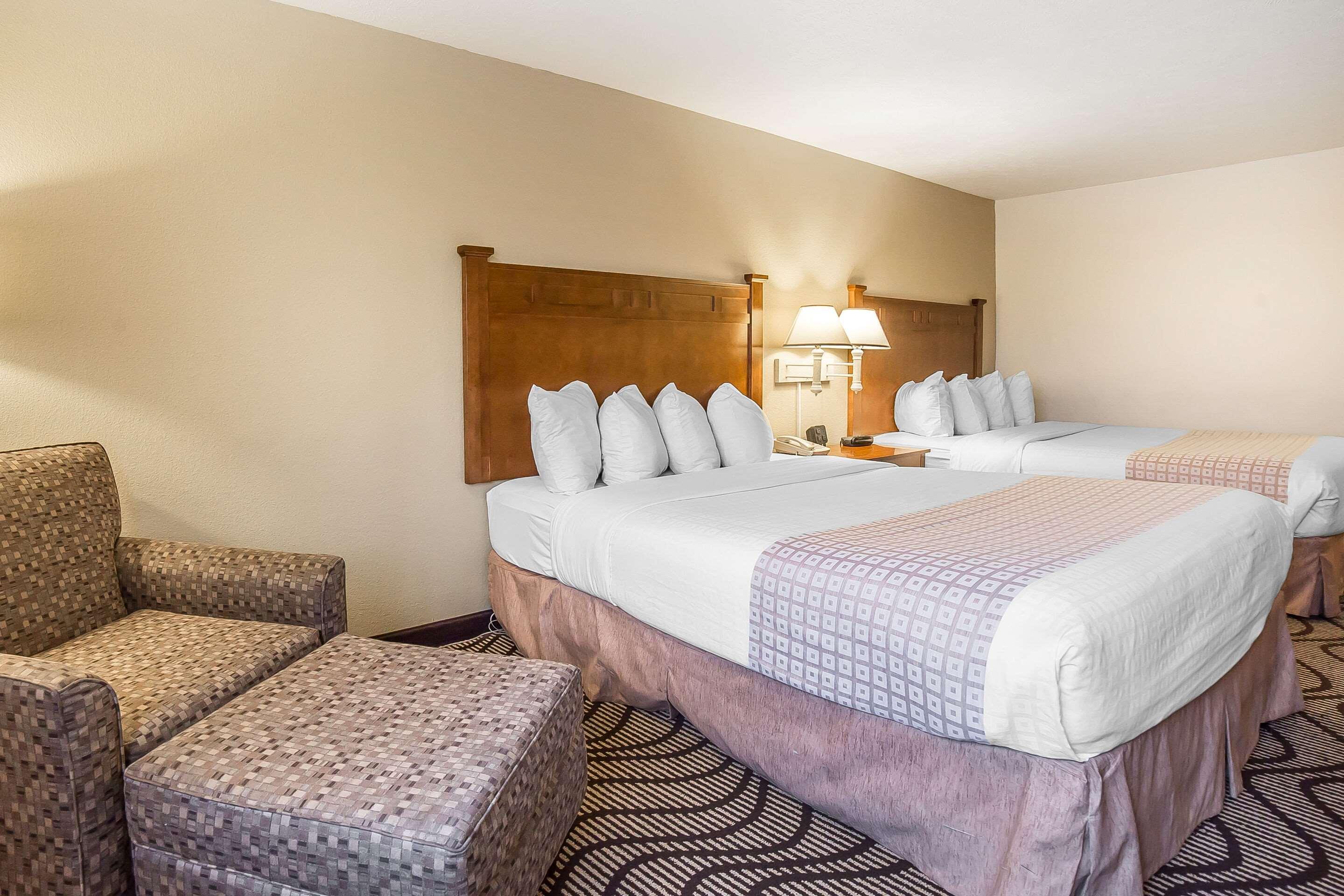 Quality Inn & Suites コー・ダリーン エクステリア 写真