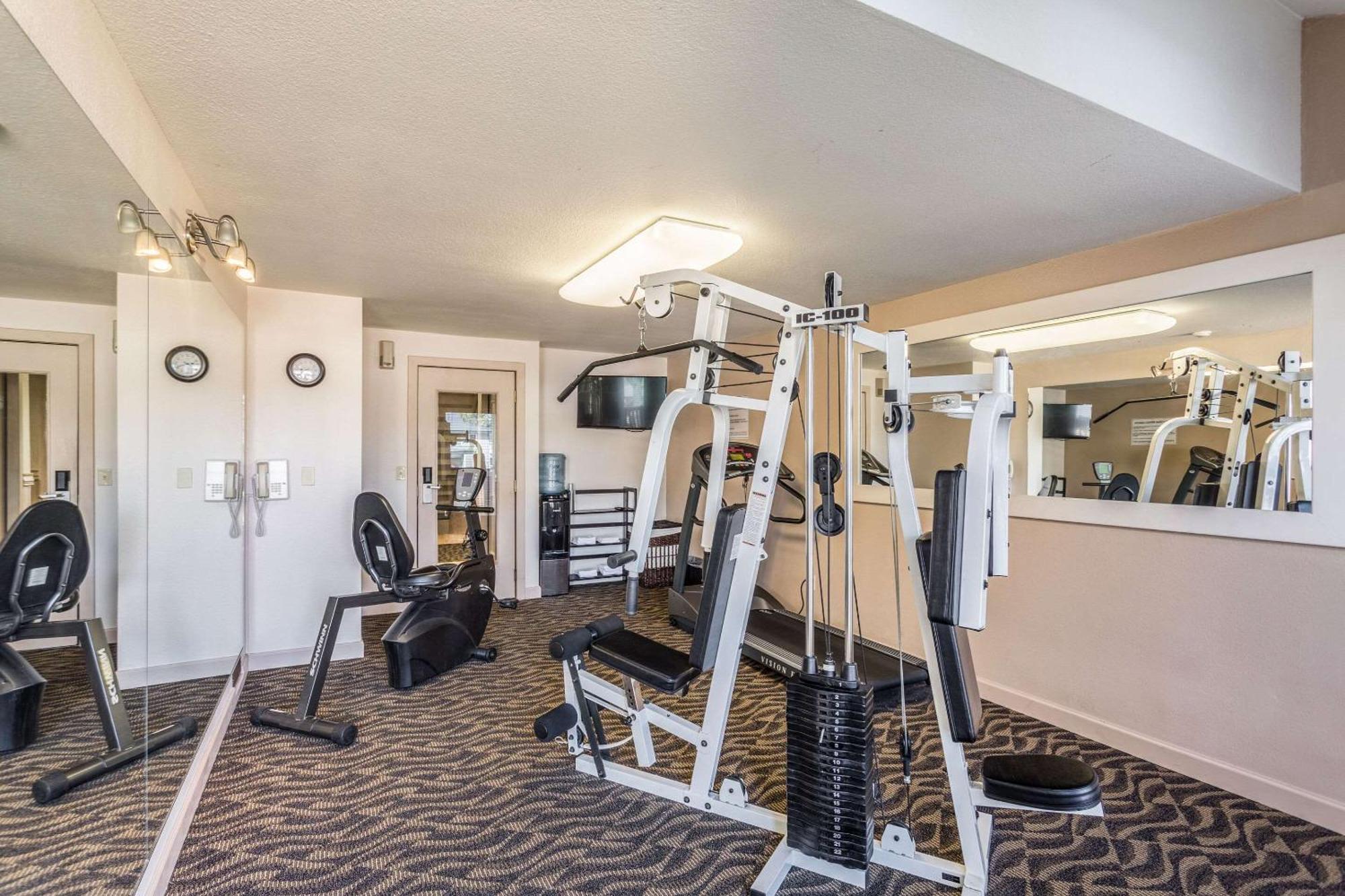 Quality Inn & Suites コー・ダリーン エクステリア 写真
